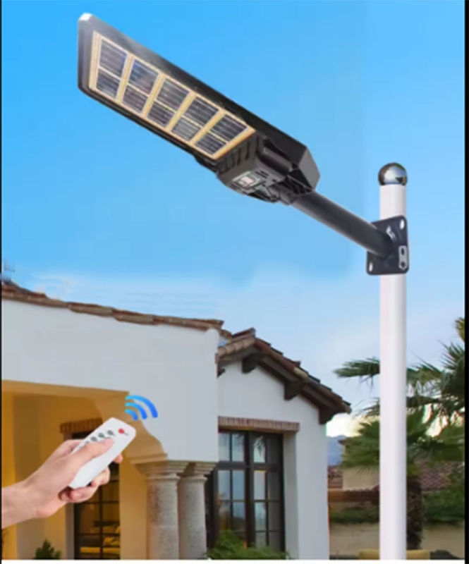 Matériau ABS Capteur de mouvement solaire étanche à l'eau Garde de sécurité IP68 Tout en un Street Light LED