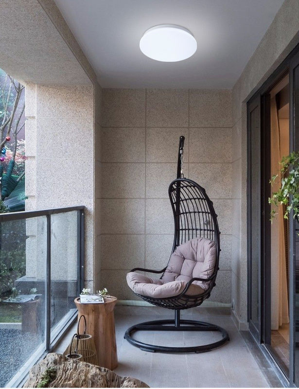 Lumière de plafond LED de forme ronde parfaite pour la conception de l'éclairage intérieur de 2023